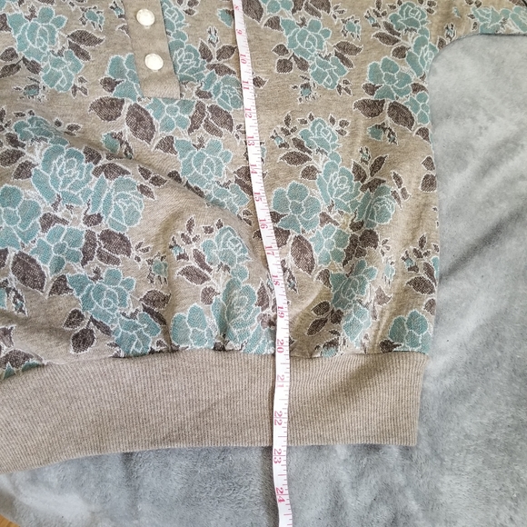 Season Ticket Vintage Henley Pullover Floral Retro Swearshirt SM Chic Bu… - Picture 10 of 13